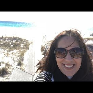 Meet your Posher, Sonia